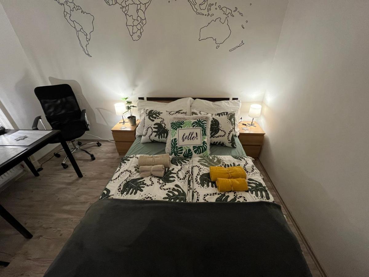Garibaldik Apartman Будапеща Екстериор снимка