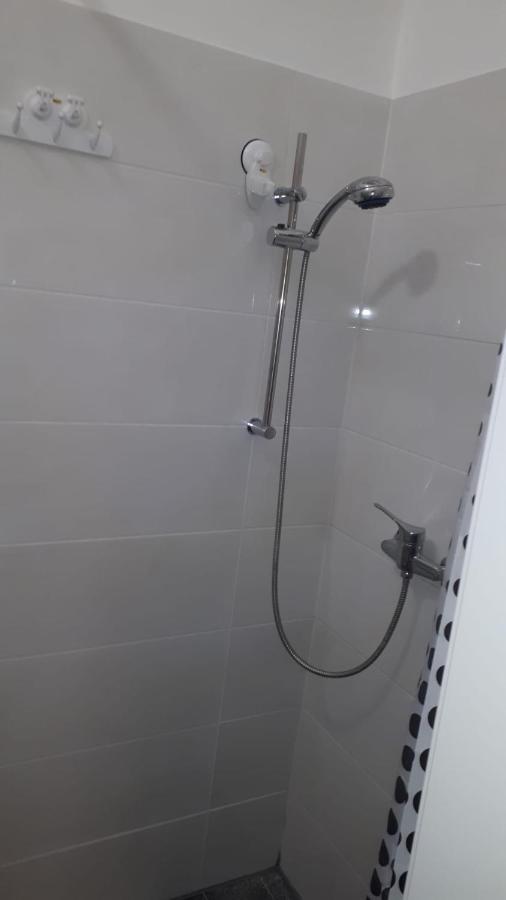 Garibaldik Apartman Apartment Будапеща Екстериор снимка