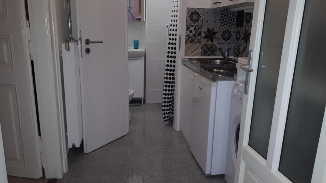 Garibaldik Apartman Будапеща Екстериор снимка