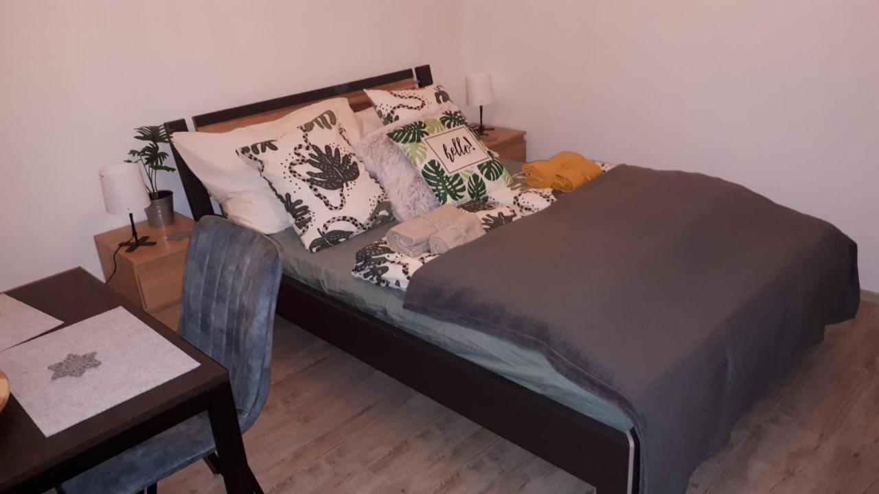 Garibaldik Apartman Будапеща Екстериор снимка